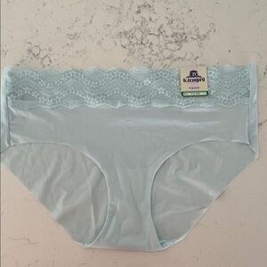 B.tempt’d by Wacoal Light Blue Lace Hipster women’s panties